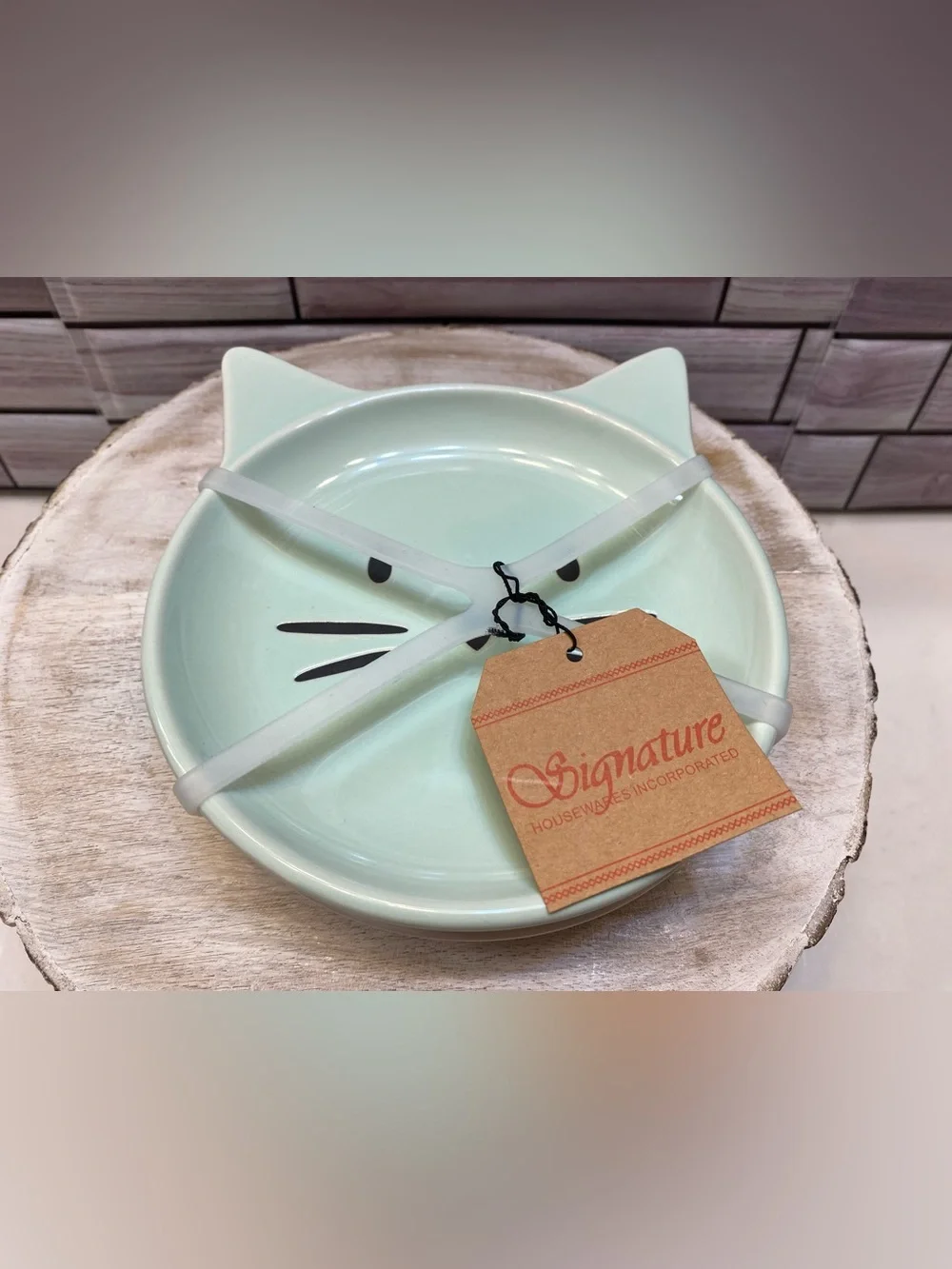 Signature Pet🐱 🐱 Cute cat face dish Mint Green & White 5.5” set of 2 NWT